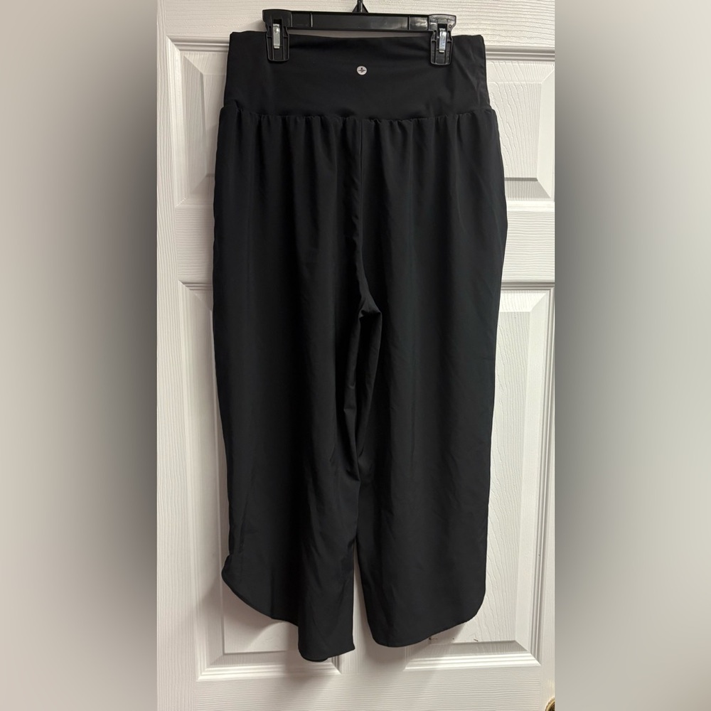 Halara Breezeful High Waisted Crossover Side Pocket Split Resort Pants Size MP - Picture 4 of 5